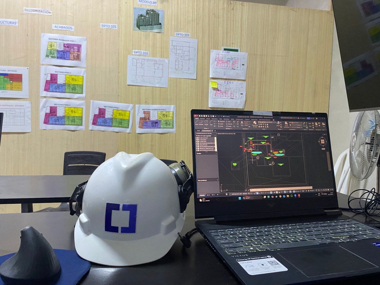 Casco de CODingeniería junto a la sectorización y el modelo BIM del proyecto